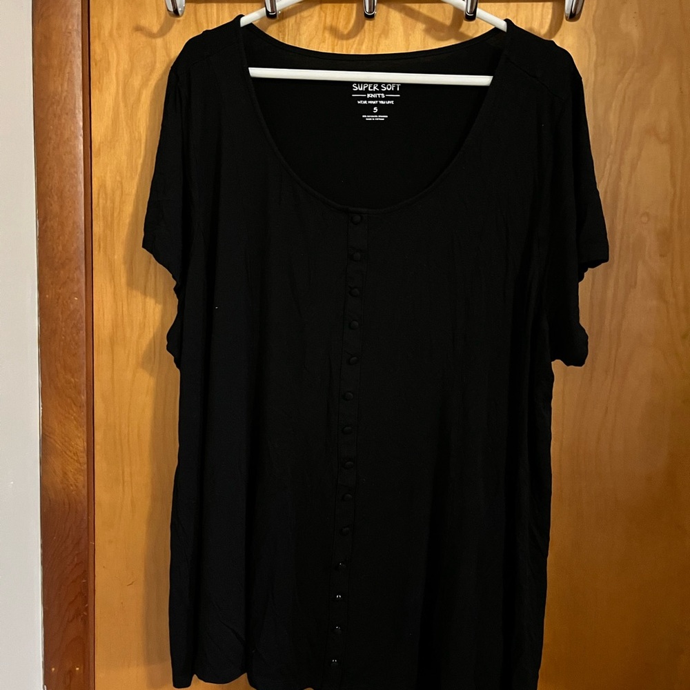 Size 5 Torrid Black Button Top